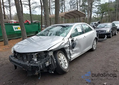 2014 Toyota Camry Hybrid Xle z USA, uszkodzony, nr VIN 4T1BD1FK4EU123601